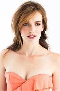 Elizabeth Henstridge