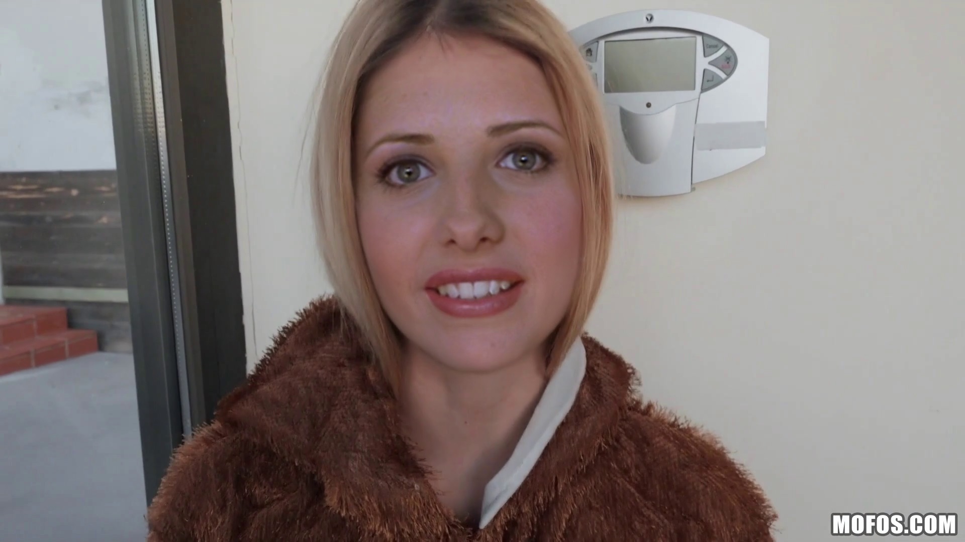 Not Sarah Michelle Gellar Cute and Horny (Preview - 38:09)